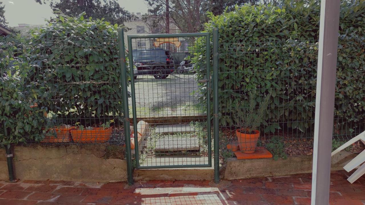 La Piccola Oasi Con Parcheggio Apartment Florence Luaran gambar