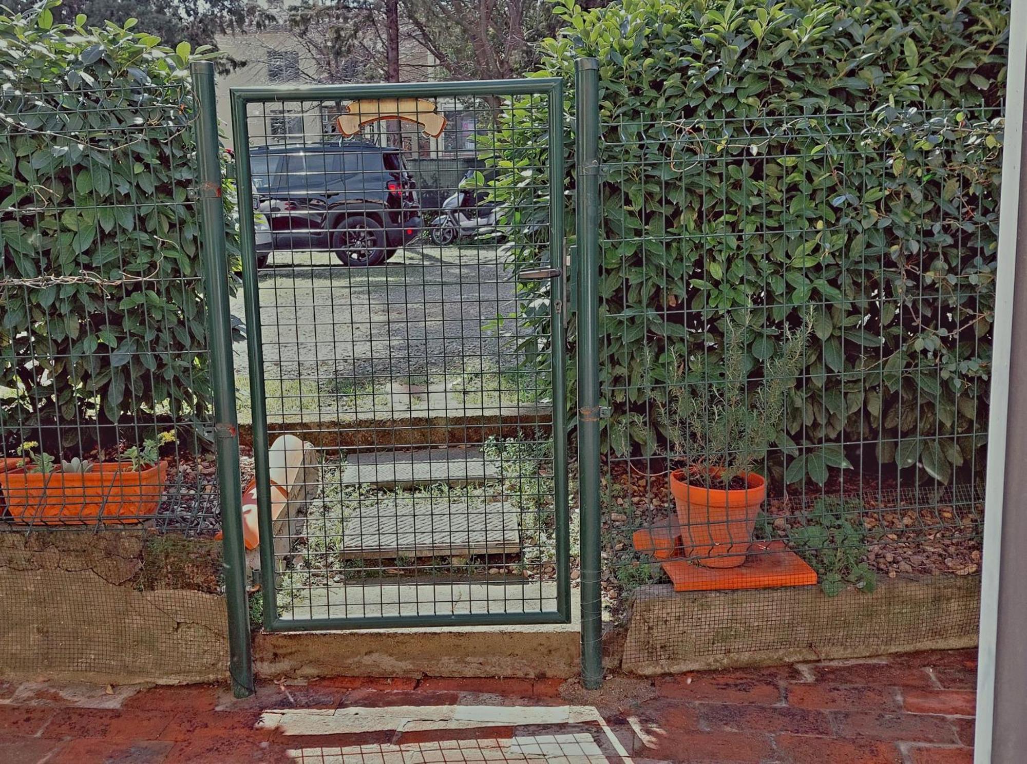 La Piccola Oasi Con Parcheggio Apartment Florence Luaran gambar
