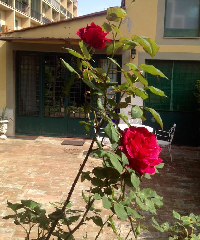 La Piccola Oasi Con Parcheggio Apartment Florence Luaran gambar