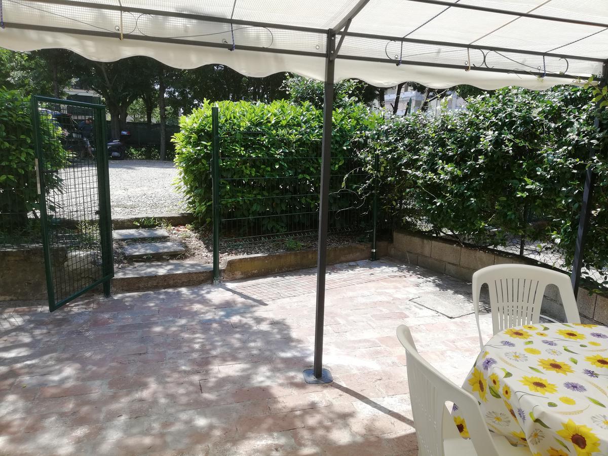 La Piccola Oasi Con Parcheggio Apartment Florence Luaran gambar